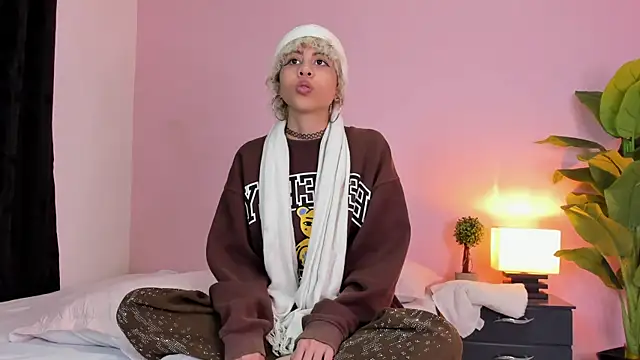 venus elfie online show from 05-11-26, 01:17