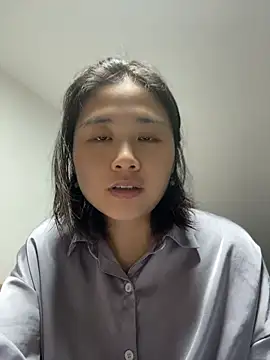 Snapshot of Iridessa- chatting on 06-20-26, 01:58 Iridessa- online show from 06-20-26, 01:58