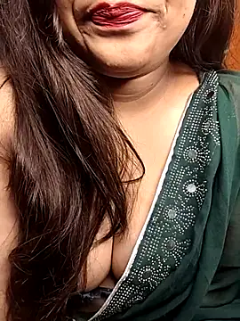 Snapshot of Trending-Desigirls chatting on 07-24-26, 03:10 Trending-Desigirls online show from 07-24-26, 03:10