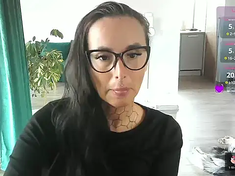 tattooedKika online show from 05-11-26, 07:25