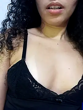 Snapshot of venuseyes25 chatting on 05-31-26, 12:30 venuseyes25 online show from 05-31-26, 12:30