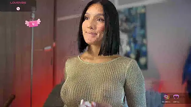 Snapshot of Lotie_Cox chatting on 06-18-26, 09:30 Lotie Cox online show from 06-18-26, 09:30