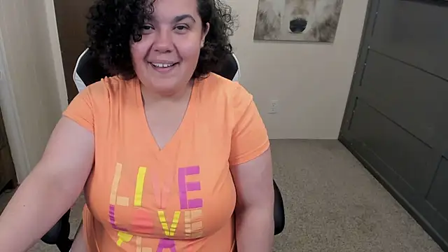 Snapshot of SweetPuertoRicanBliss chatting on 05-21-26, 01:12 SweetPuertoRicanBliss online show from 05-21-26, 01:12