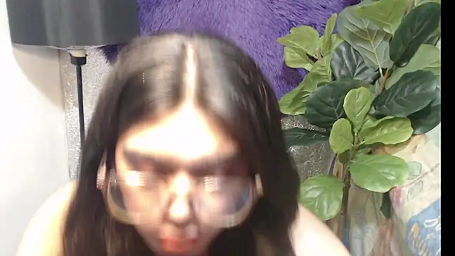 RoseAmarie online show from 06-18-26, 09:19