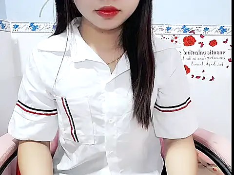 Emilysexy cut online show from 06-19-26, 04:50