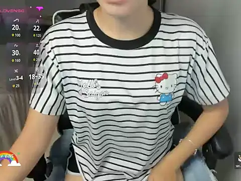 Snapshot of Linh_smile_ chatting on 07-27-26, 02:57 Linh smile online show from 07-27-26, 02:57