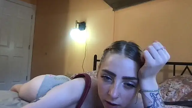 Roxybluee online show from 06-03-26, 02:47