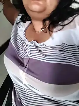 Snapshot of Your-Cherry chatting on 05-25-26, 02:01 Your-Cherry online show from 05-25-26, 02:01