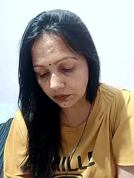 Snapshot of simmy14321 chatting on 06-22-26, 05:10 simmy14321 online show from 06-22-26, 05:10