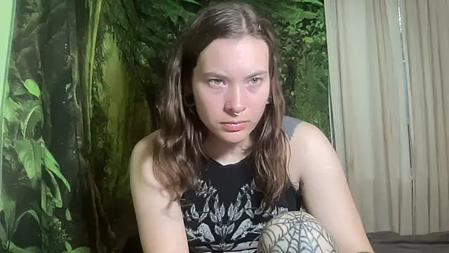 Snapshot of mo0ngoddess chatting on 10-11-25, 01:38 mo0ngoddess online show from 10-11-25, 01:38