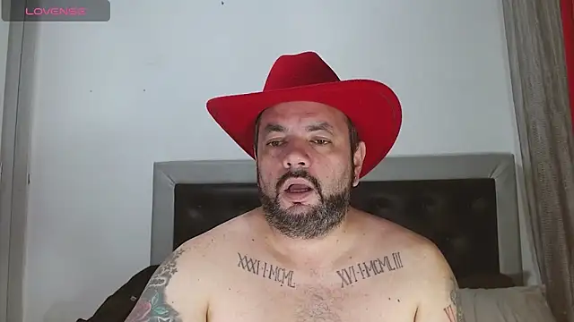 Snapshot of perverseveteranmanxxx chatting on 06-11-26, 04:32 perverseveteranmanxxx online show from 06-11-26, 04:32