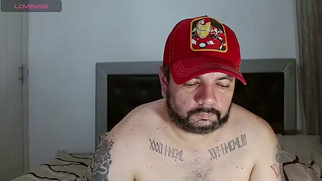 Snapshot of perverseveteranmanxxx chatting on 06-11-26, 10:52 perverseveteranmanxxx online show from 06-11-26, 10:52
