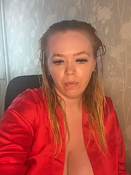 Heyitskaylaxo online show from 05-19-26, 01:39