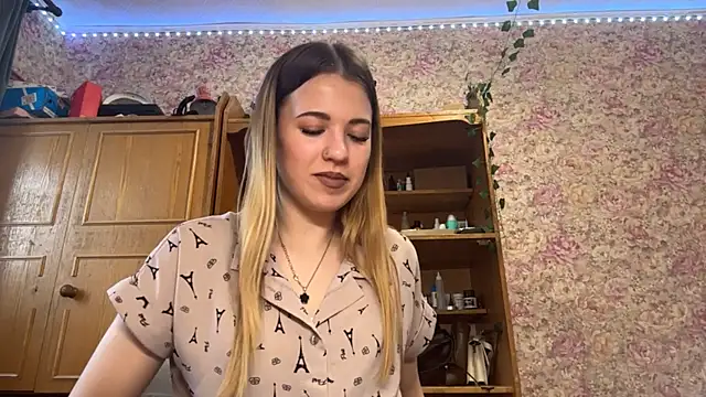 LatvianKat online show from 05-12-26, 01:19