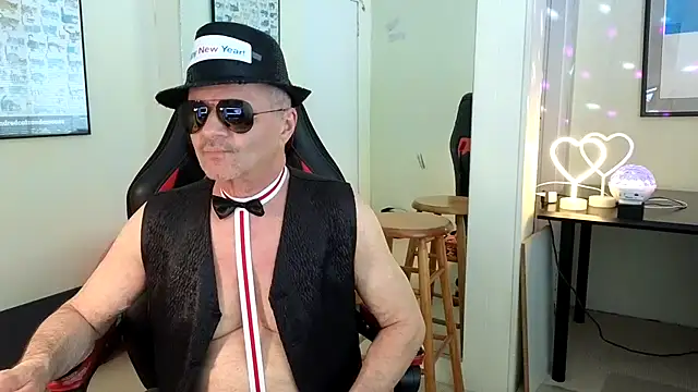 hotdadbod online show from 01-01-25, 09:20