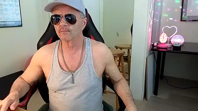 hotdadbod online show from 01-08-25, 09:23