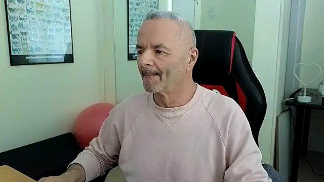 hotdadbod online show from 01-11-25, 07:38