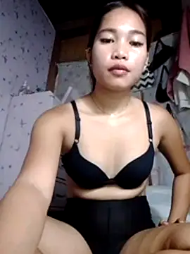Snapshot of hottie_zaira chatting on 06-24-26, 10:36 hottie zaira online show from 06-24-26, 10:36