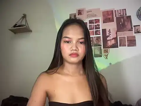 Snapshot of just-angee chatting on 07-14-26, 04:17 just-angee online show from 07-14-26, 04:17