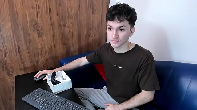 kavencastro online show from 06-11-26, 03:26