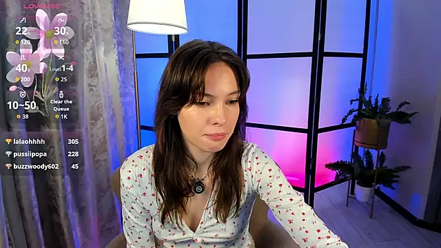 Snapshot of Mili_Joy chatting on 06-14-26, 02:24 Mili Joy online show from 06-14-26, 02:24