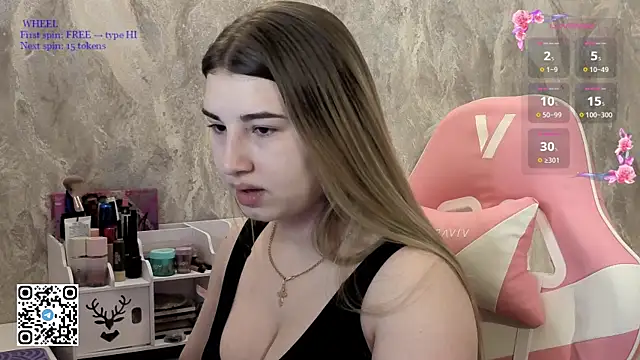 softiekitty online show from 05-18-26, 03:18