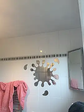 lucyxoxq online show from 07-04-26, 11:05