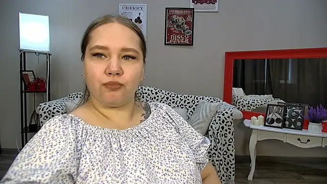 DianaKristol online show from 06-09-26, 06:14