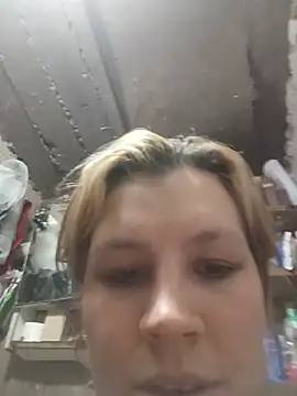 Snapshot of Tikitavi25 chatting on 06-11-26, 03:15 Tikitavi25 online show from 06-11-26, 03:15