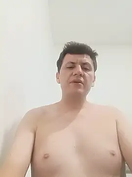 Snapshot of Maduro-Mariquita chatting on 06-04-26, 02:39 Maduro-Mariquita online show from 06-04-26, 02:39