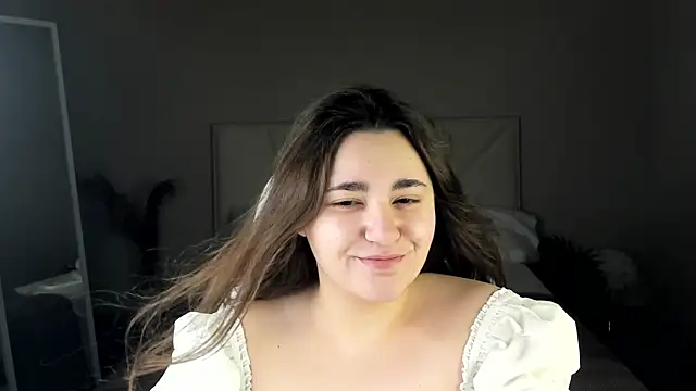 Snapshot of Ayleen_Gece chatting on 06-17-26, 03:31 Ayleen Gece online show from 06-17-26, 03:31