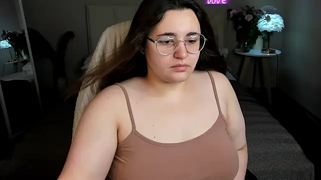 Snapshot of Ayleen_Gece chatting on 06-29-26, 03:02 Ayleen Gece online show from 06-29-26, 03:02