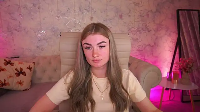Lolly Rosee online show from 05-20-26, 06:52