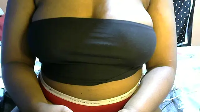 Snapshot of Juicy_Kind chatting on 06-24-26, 11:15 Juicy Kind online show from 06-24-26, 11:15