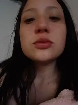 Snapshot of mileidy0106 chatting on 06-15-26, 04:42 mileidy0106 online show from 06-15-26, 04:42