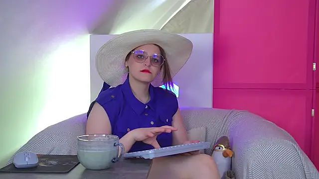 AlexaAvery online show from 06-23-26, 06:22