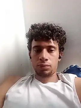 Snapshot of El_CharlyX69X chatting on 06-15-26, 04:09 El CharlyX69X online show from 06-15-26, 04:09