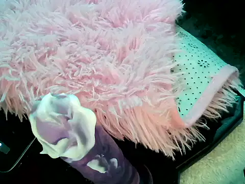 Latinahott1 online show from 06-03-26, 04:23