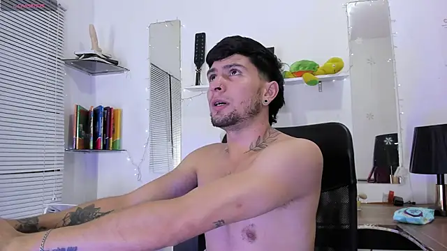 StefanoBigCock online show from 05-23-26, 06:34