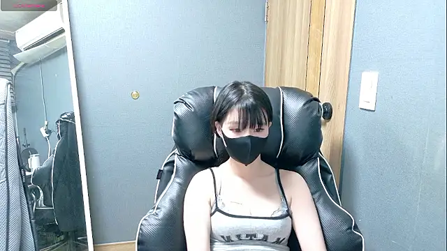 Snapshot of Hyeri_0306 chatting on 06-05-26, 10:10 Hyeri 0306 online show from 06-05-26, 10:10