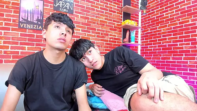 Hoot boyss  online show from 06-10-26, 08:30