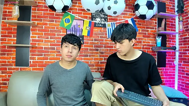 Hoot boyss  online show from 06-17-26, 08:10