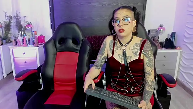 Snapshot of inkedsinners_ chatting on 06-24-26, 04:06 inkedsinners online show from 06-24-26, 04:06