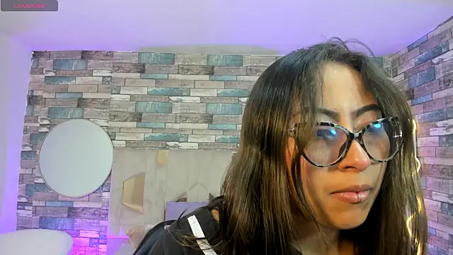 Amhira Tay online show from 06-13-26, 07:12