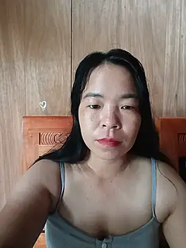 Snapshot of Baby_hott chatting on 06-26-26, 01:21 Baby hott online show from 06-26-26, 01:21