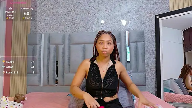 Snapshot of thinsamathagirl chatting on 06-14-26, 07:16 thinsamathagirl online show from 06-14-26, 07:16