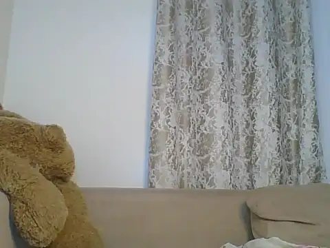 Snapshot of dollface_bela chatting on 06-20-26, 10:23 dollface bela online show from 06-20-26, 10:23