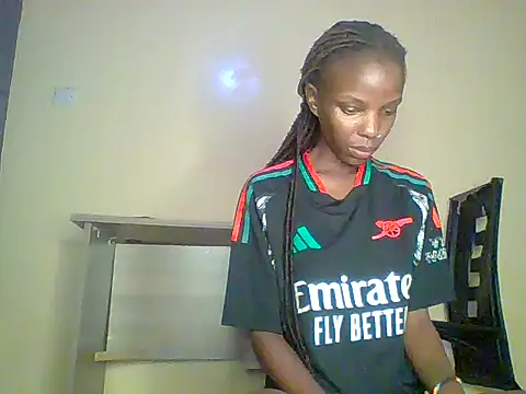 kiki8390 online show from 06-10-26, 05:45