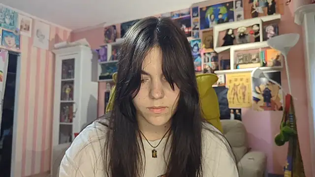 Snapshot of CariePremer chatting on 05-16-26, 01:43 CariePremer online show from 05-16-26, 01:43