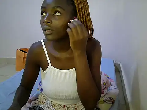 Snapshot of BUNNY_BLISS1 chatting on 05-17-26, 08:16 BUNNY BLISS1 online show from 05-17-26, 08:16